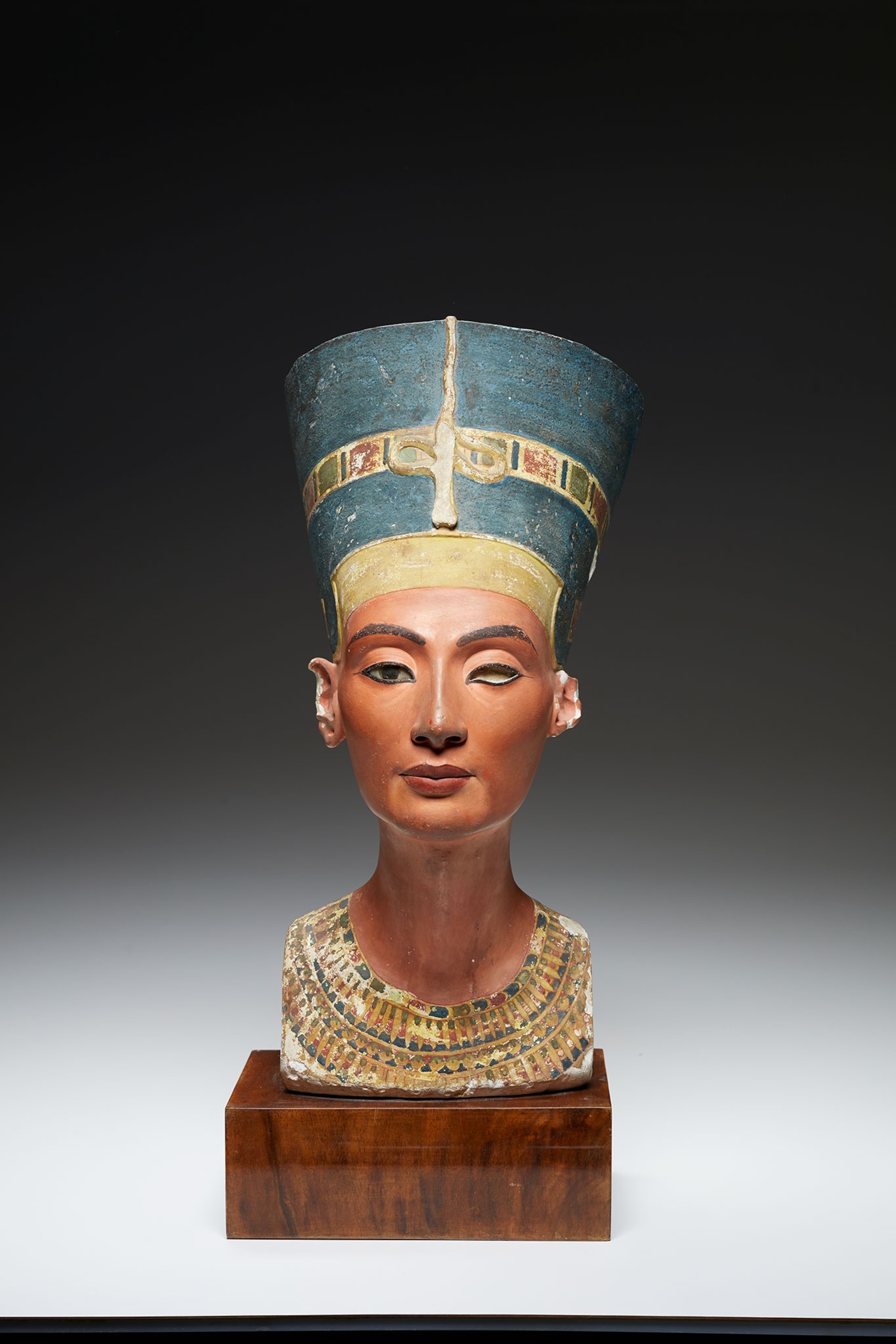 A bust of Nefertiti