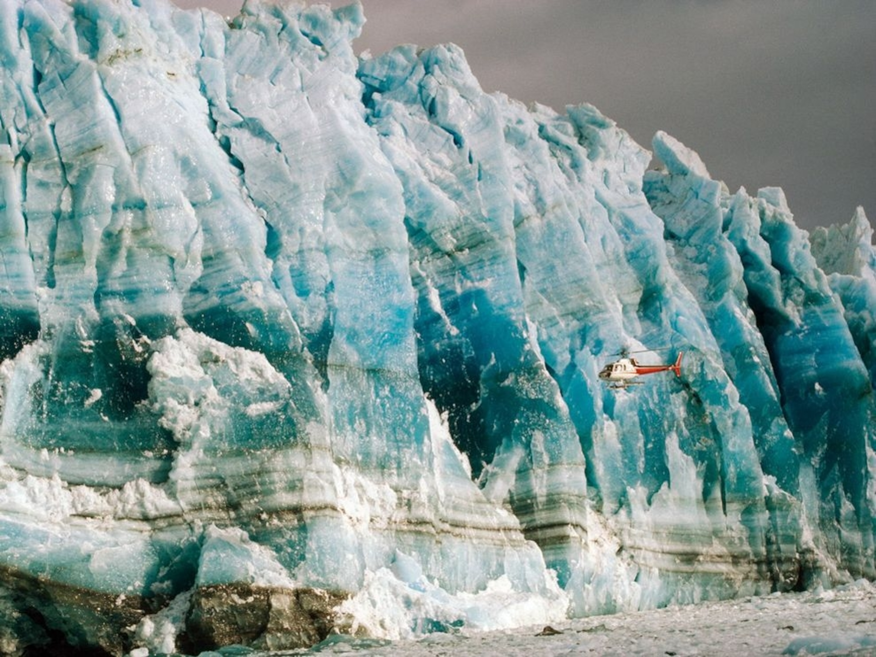 helicopter next to Hubbard Glacier