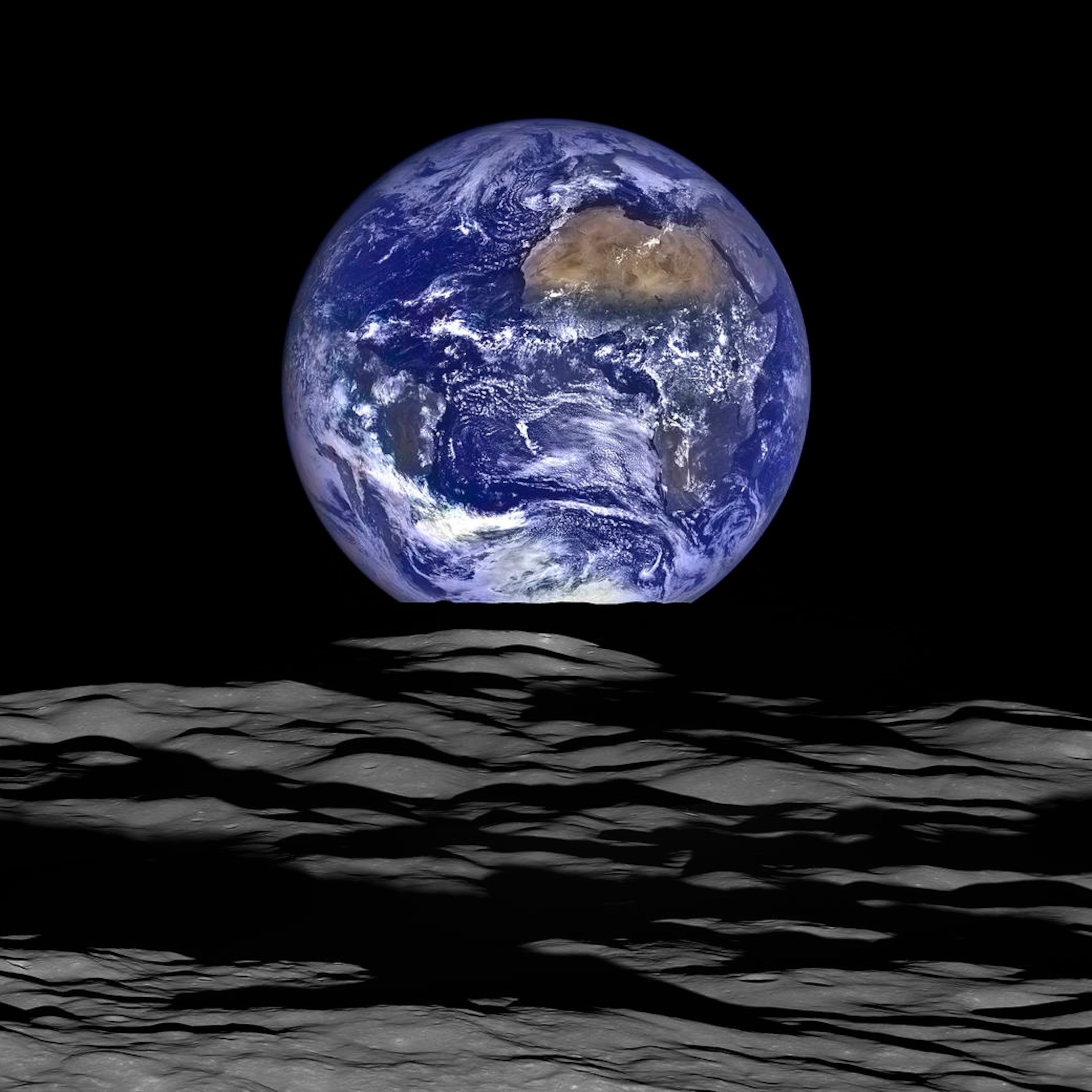 a recently captured a view of Earth from the LRO spacecraft's orbit around the moon.