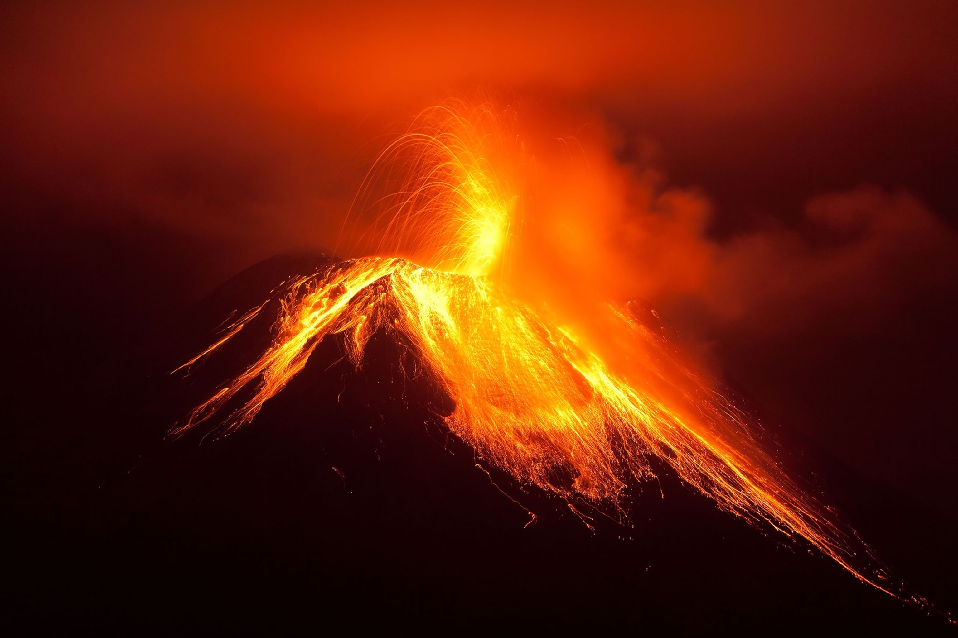 Tungurahua Volcano Exploding.