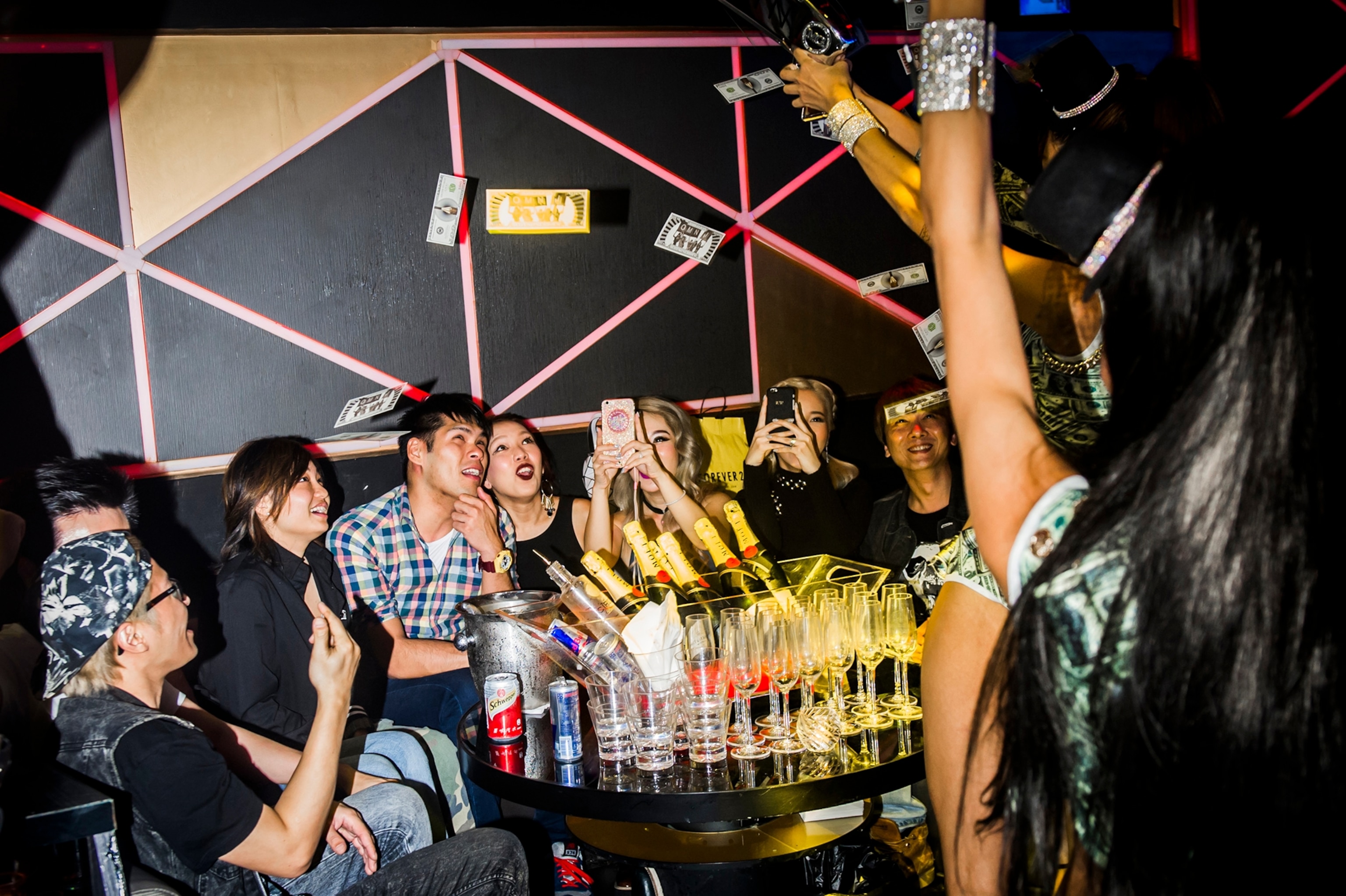 people at Club Omni nightclub in Taipei