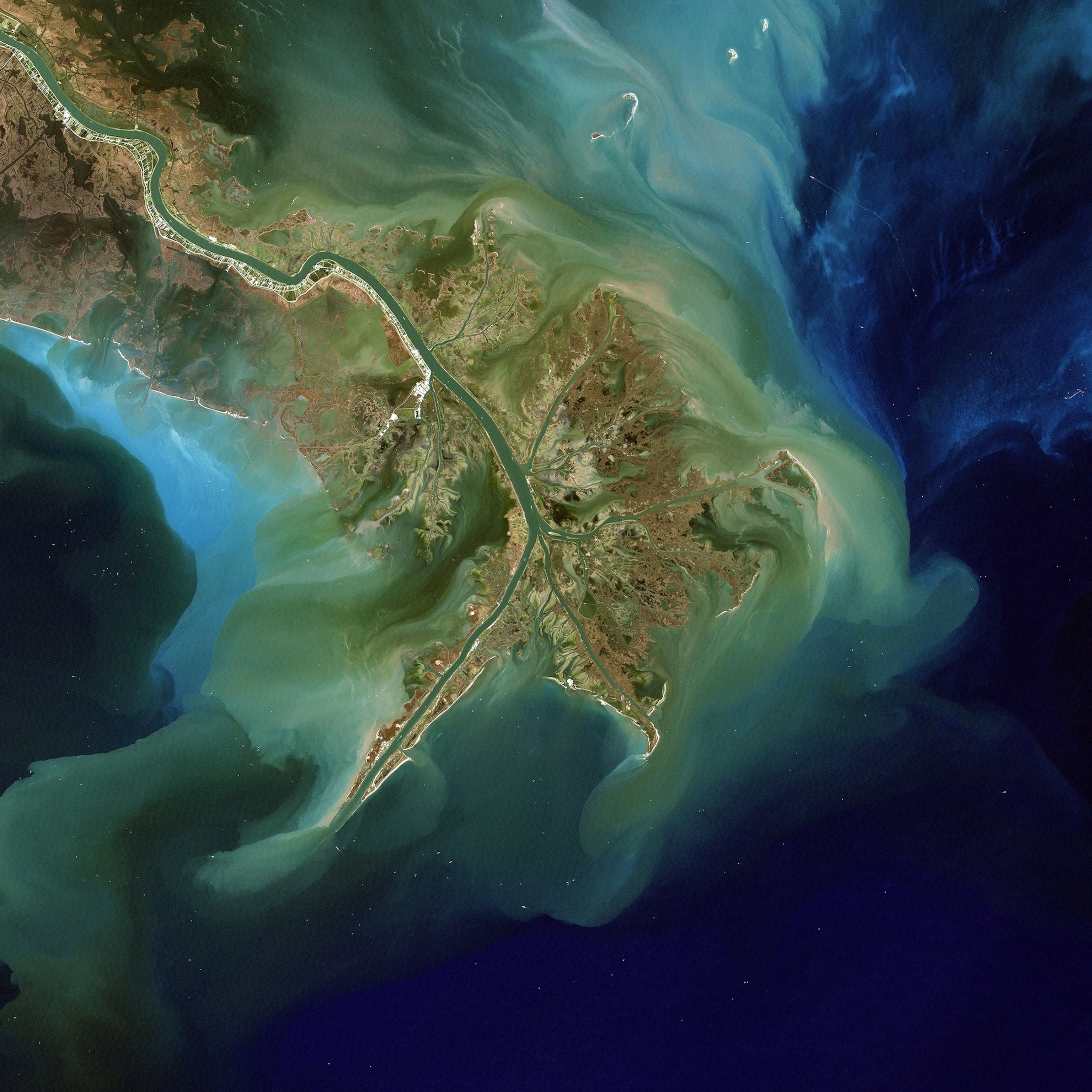 sediment moving into the Gulf of Mexico