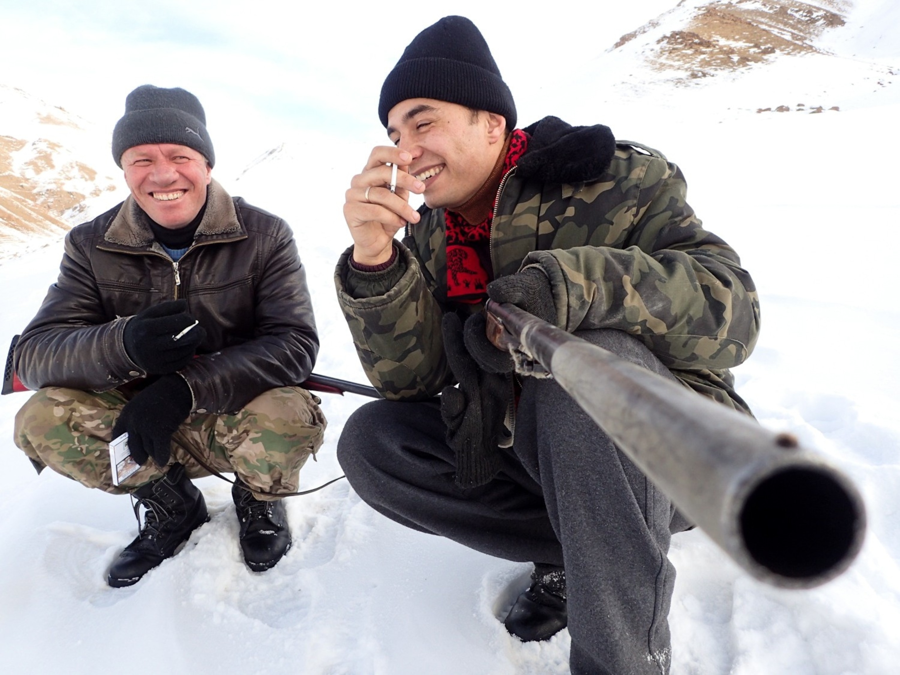 Konstantin Inchin and Sergei Gnezdilov take a break.