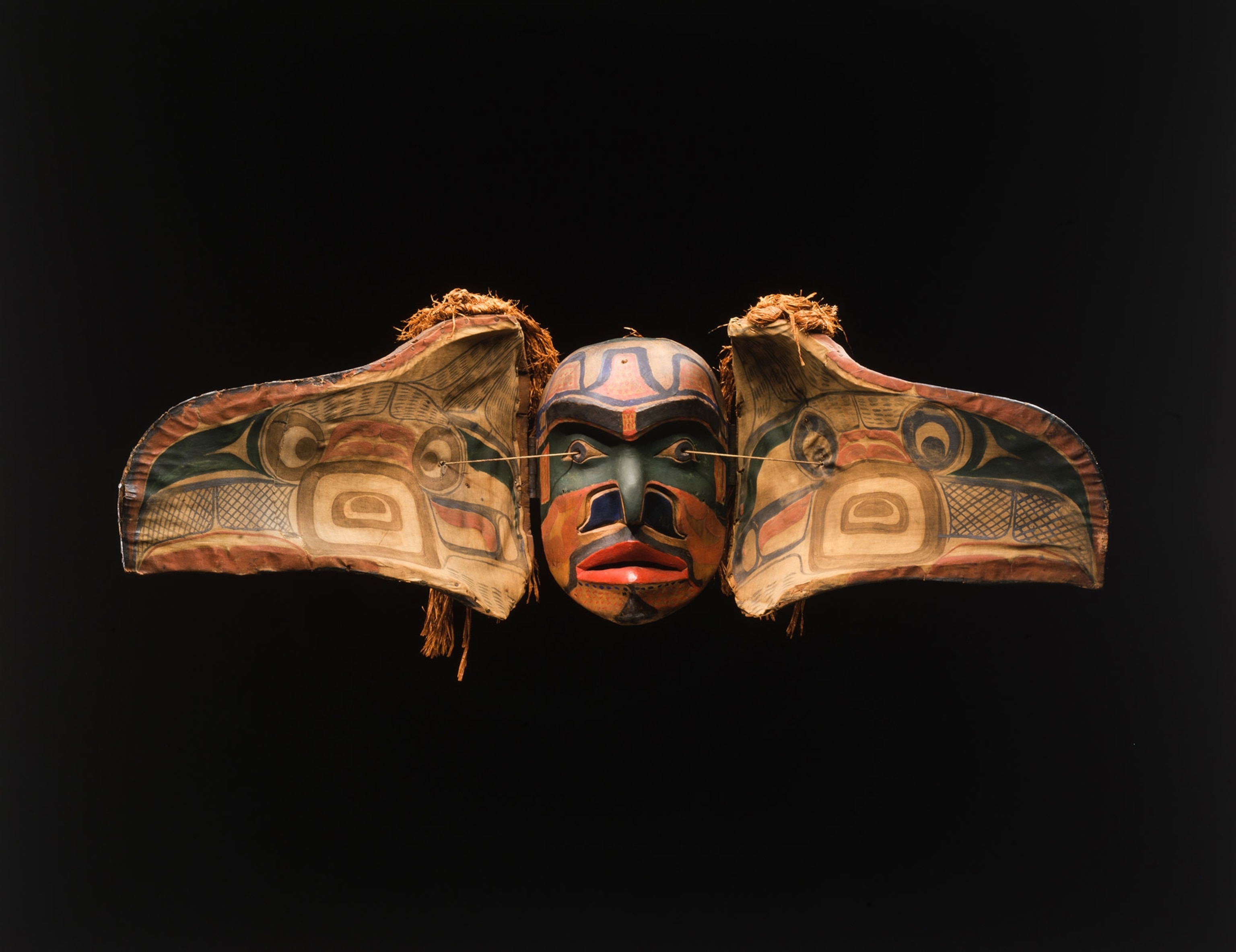 An image of a transformation mask from the Kwakwakawakw people