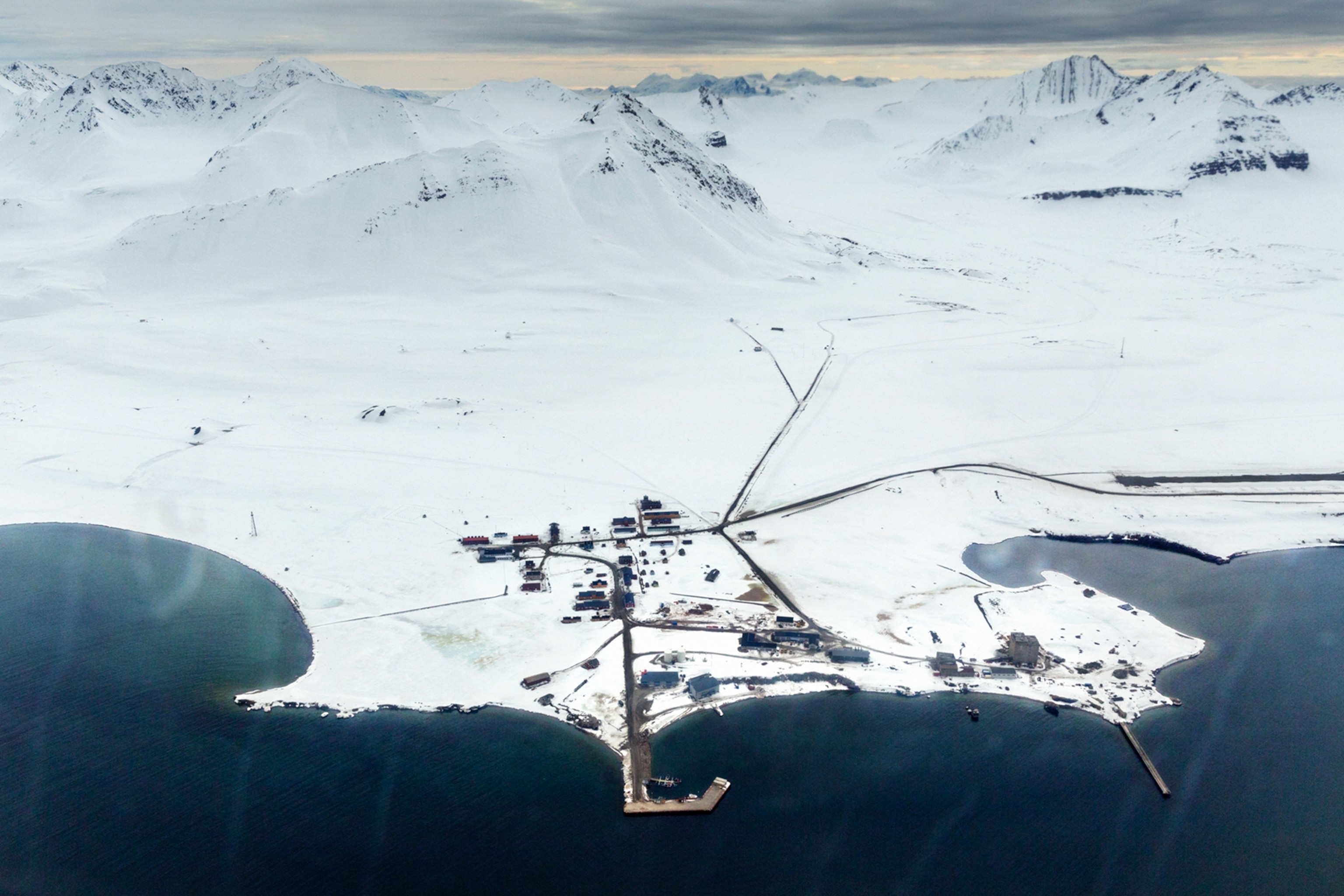the scientific research village of Ny-Alesund.