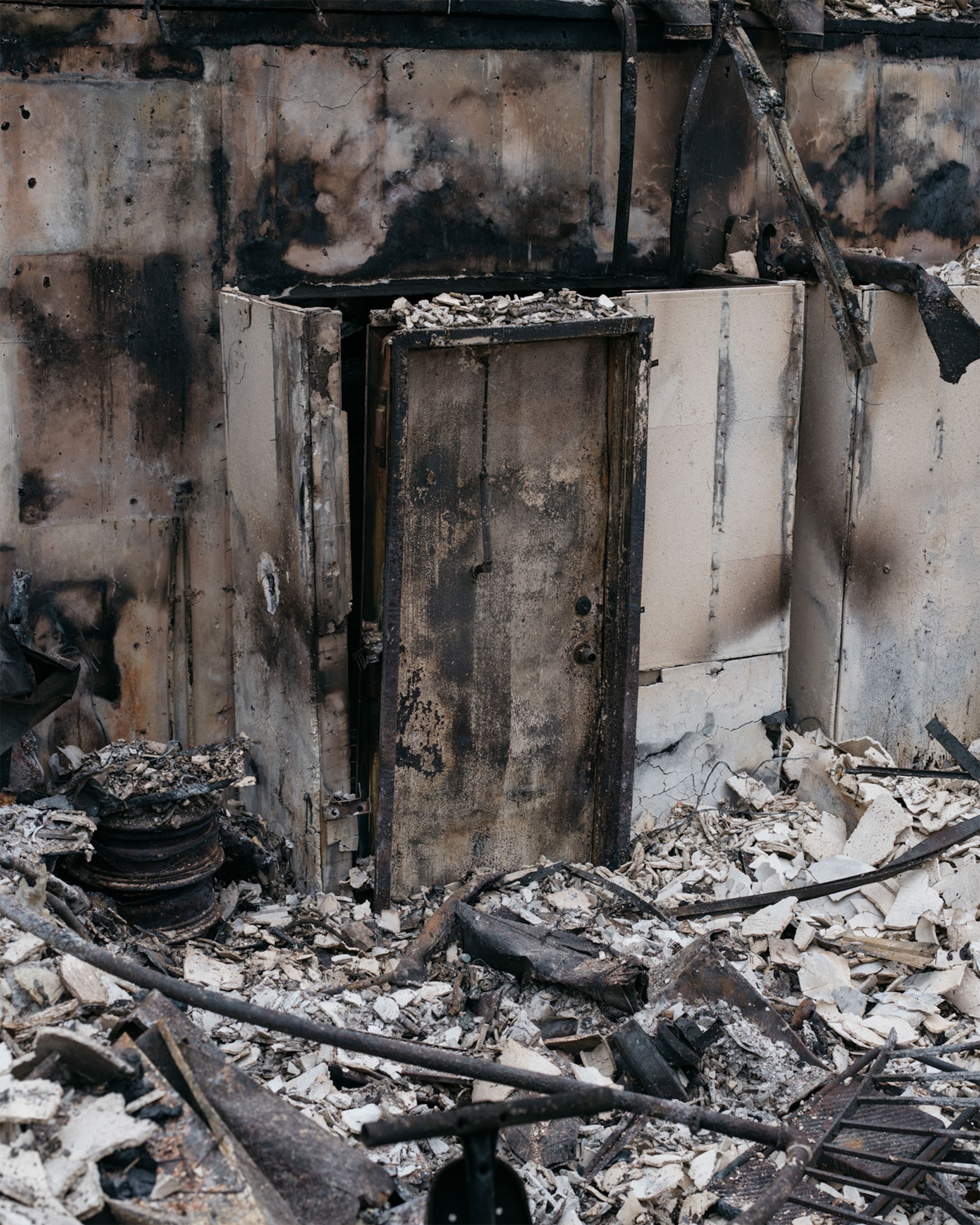 a burnt apartment building in Alberta, Canada