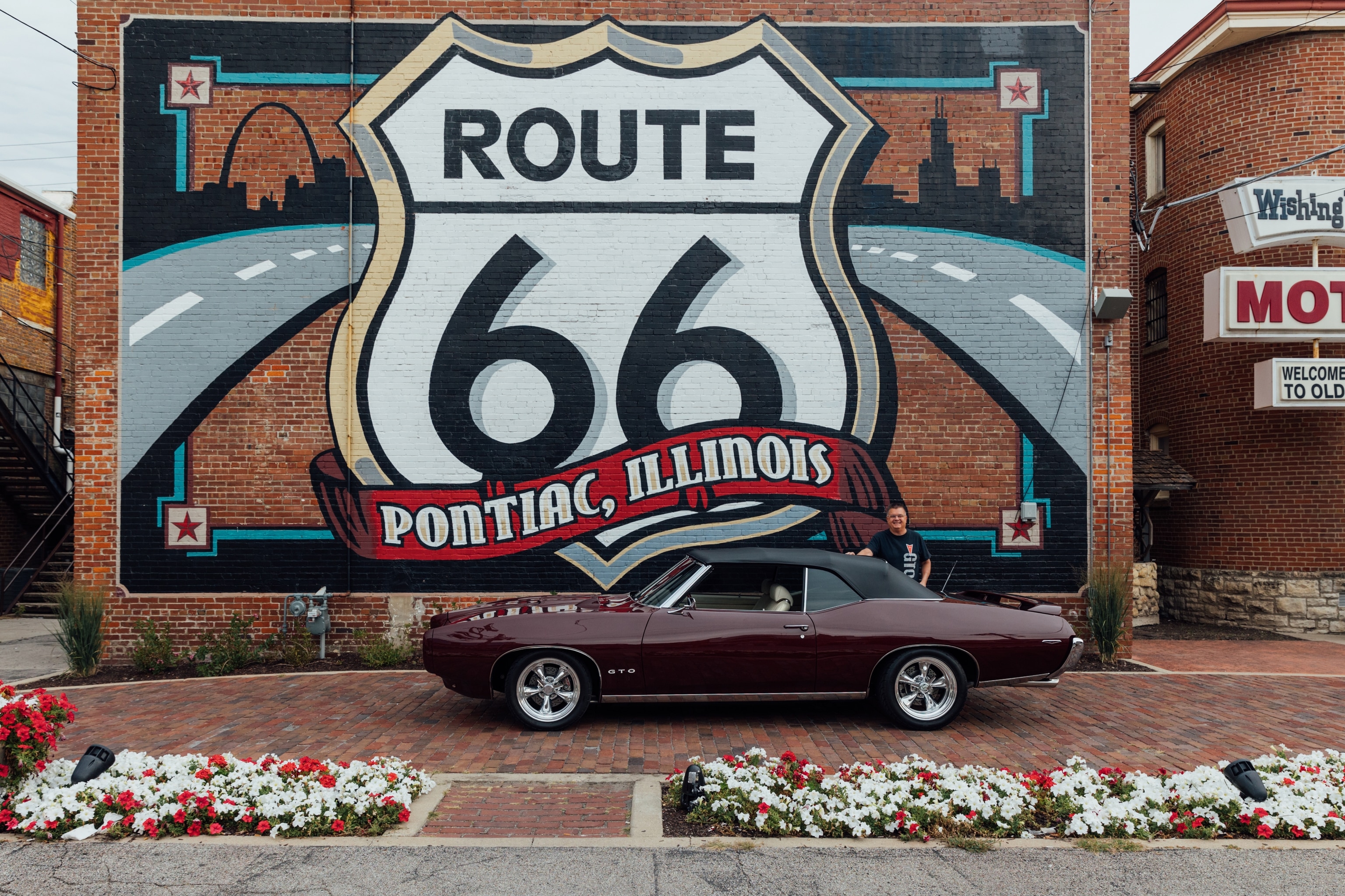 route 66 wall graffiti
