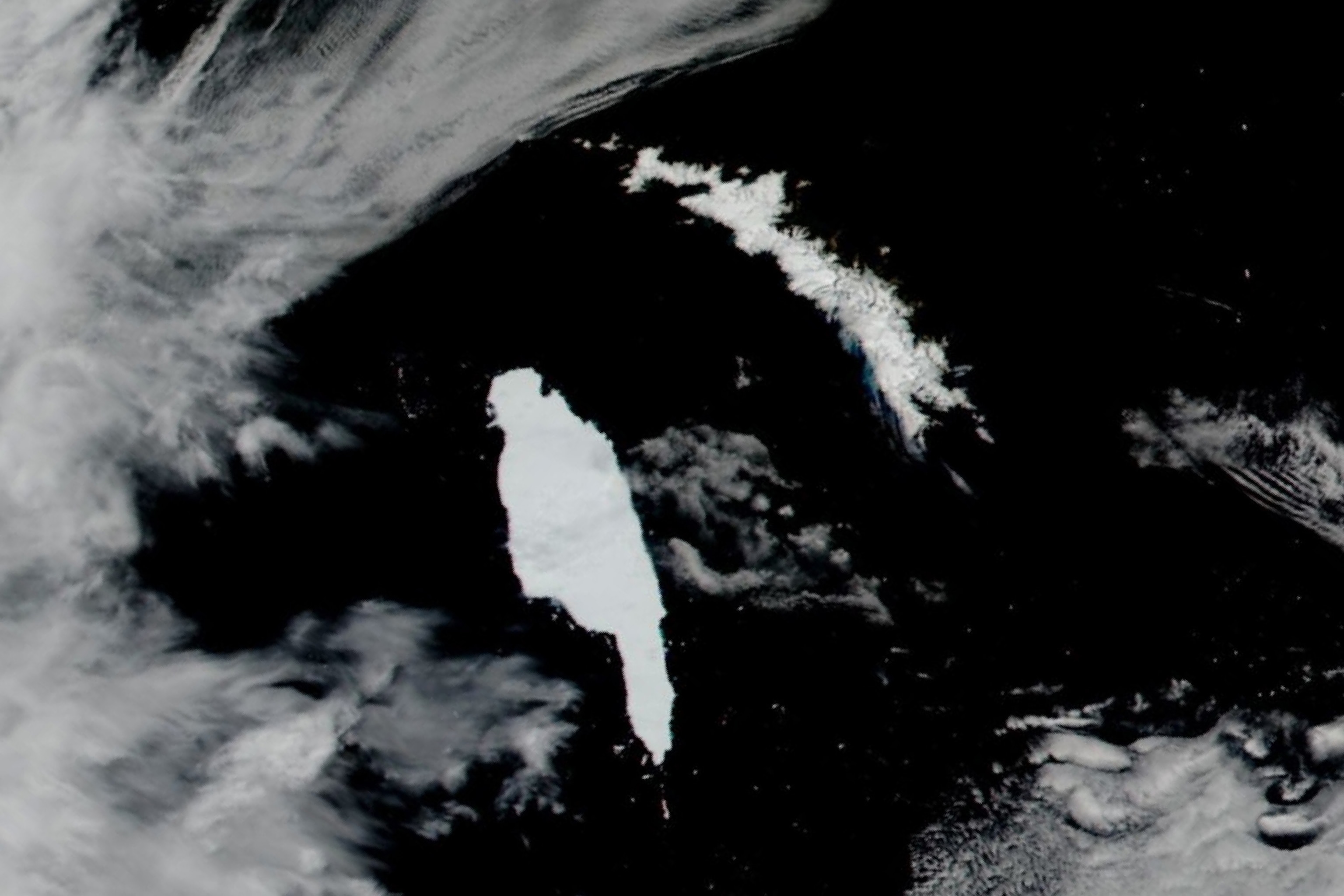 iceberg hitting south georgia island